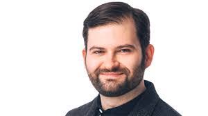 Daniel Frommer's Instagram, Twitter & Facebook