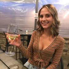 kristy (@KristyDemas)