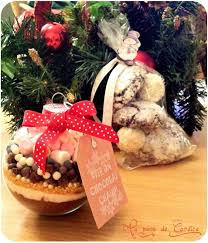 Boule De Noel Pour Un Chocolat Chaud Gourmand Au Pays De Candice Boule De Noel Noel Cadeaux De Noel Faits Maison