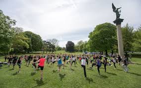 Il fait ses études à l'université paris ix. Venez Faire Du Sport A Paris Le Dimanche Matin C Est Gratuit Le Parisien