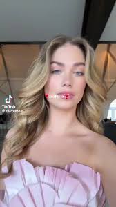 Roxy Dekker: Ontdek de magie van de show!