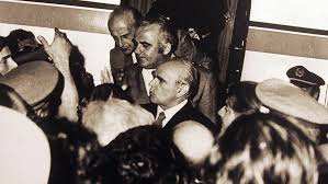 Το newsbomb.gr καταγράφει όλο το παρασκήνιο πίσω από τις ανάγκες που οδήγησαν τον αείμνηστο κωνσταντίνο καραμανλή να ιδρύσει. 24 Ioylioy 1974 40 Xronia Meta Thn Apokatastash Ths Dhmokratias Euronews