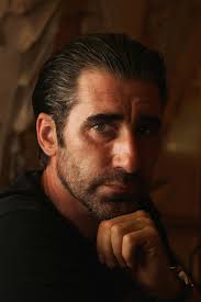 Retrouvez tous les détails des 3 saisons et des 17 épisodes de la série, ainsi que toutes les news et les vidéos. Simply Irresistible Men