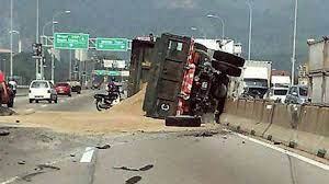 Get all of hollywood.com's best movies lists, news, and more. Truck Crash Causes Massive Traffic Jam On Penang Bridge