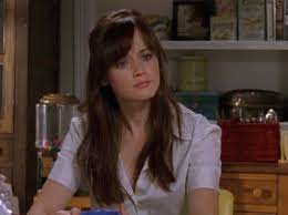 The Definitive Ranking Of Rory S Hairstyles On Gilmore Girls Rory Gilmore Hair Rory Gilmore Hair