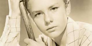 Celebrities with last name: Simms