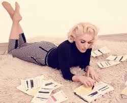 Image Result For Gwen Stefani This Is What The Truth Feels Like Photoshoot Outtakes Gwen Stefani Pictures Gwen Stefani Legs Gwen Stefani