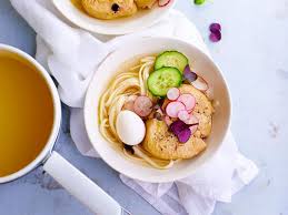 Decouvrez La Recette Ramen De Foie Gras Poche Sur Cuisineactuelle Fr Recette De Noel Facile Recette Recette Ramen