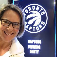 Amy Charette's Instagram, Twitter & Facebook