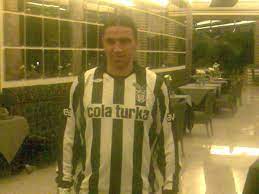 09.02.2008 transfer döneminin gözde ismi mehmet topuz için beşiktaş'ın müthiş bir teklif yaptığı ortaya çıktı. Iste Besiktasli Mehmet Topuz Ntvspor Net
