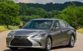 That means superb build quality, tranquil traveling, great resale values, lots of standard equipment, and so on. Lexus Es 300h Can Travel Long Distance Roseville Today