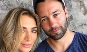Entertainment lauren's public declaration of love for jimmy shocks fans Nadia Bartel Says Hardest Part Of Divorce From Jimmy Was Bullying Kidspot