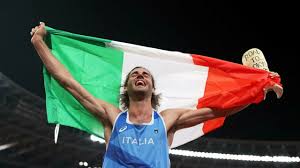 Gianmarco tamberi is coached by his father, marco tamberi, who held the indoor italian record in 1983 with the measure of 2.28 m. Jkcd6twrdwpk2m