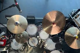 Paiste Artist: Ian Longwell