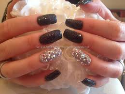 This is a gorgeous nail idea that it is glitzy and stylish. 40 Stylish Black Acrylic Nail Art Designs