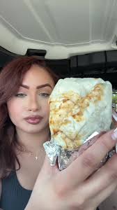 QDOBA BURRITO 🌯 #kimberlyskravings #eatingshow #asmr #mukbang #eatwithme  #qdoba #burrito