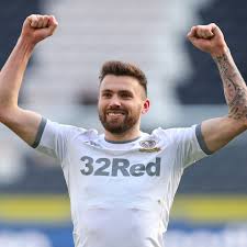 Compare stuart dallas to top 5 similar players similar players are based on their statistical profiles. Stuart Dallas Proves Fans Favourite In Leeds United Player Of The Year Poll Belfast Live
