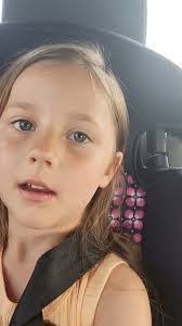 Melanie Redfield's Instagram, Twitter & Facebook