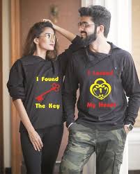 Buy Premium Quality Kian Shopee S Pesonalised Key With Lock Couple Tees Black At Low Prices In India Only On Winsant Com Couples Hoodies Cute Couple Shirts Couple Tees