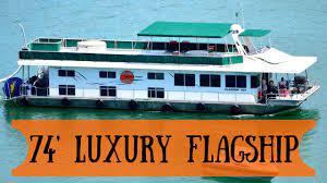 This houseboat is designed to deliver maximum fun and relaxation for up to twelve of your friends or family! 74 Flagship Houseboat For Rent At Sunset Marina
