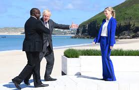 Dec 03, 2020 · when he is not ruling the country, president cyrilramaphosa is a father to his children and a husband to his beautiful wife. Carrie Symonds Dons Amanda Wakeley Suit From My Wardrobe Hq At G7 Wwd