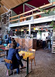 La Recyclerie Le Nouveau Concept Pour Chiner A Paris La Recyclerie La Recyclerie Paris Architecture Restaurant