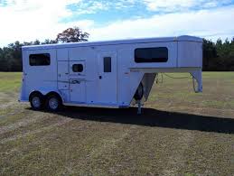 The step deck trailer is a trailer that is very similar to the flatbed trailer, with the only difference being that the step deck max freight height is ten feet gooseneck trailer it offers more stability than a bumper pull and the sway is minimized due to the weight of the trailer being over the truck's rear axle instead of at the back of the. 2 Horse Gooseneck Eventer Bee Horse Trailers