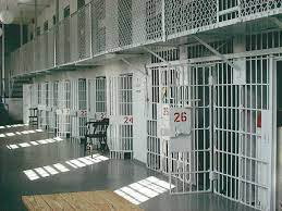 Un detenuto di 40 anni, l. Carcere Di Santa Maria Capua Vetere Cella Distrutta Agenti Picchiati