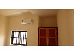 Cours Unique De 02 Chambres Salon Wcd Integre Chambre Salon Chambre A Louer Appartement Meuble