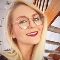 Kristen Clover's Instagram, Twitter & Facebook