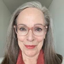 Stacey Mcelroy's Instagram, Twitter & Facebook