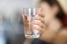 Diet air putih adalah salah satu cara menurunkan berat badan dengan metode hanya mengonsumsi air putih, dan tidak mengonsumsi makanan maupun metode ini dianggap cukup efektif untuk membantu menurunkan berat badan. Clnxqjac0ltmlm