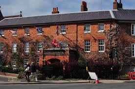 Which languages are spoken by the staff at henley house hotel? The Red Lion Hotel Henley Daily Info Daily Info