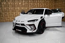 The 2021 lamborghini urus is extreme in almost every way, which is exactly what's expected when lamborghini makes the 2021 urus more unmistakable—if that's even possible—by giving it wilder. Mansory Bikin Lamborghini Urus Berwajah Ketus Namanya Venatus Gridoto Com