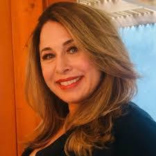 Deirdre Weaver's Instagram, Twitter & Facebook