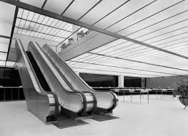 Escaltor Leading From The Ground Floor Up To The First Floor Banking Area Inside The Hannover Trust Bank In Nyc By Som Gordon B With Images Architecture Architect Building