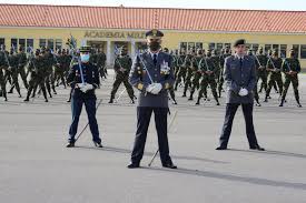 A academia militar (am) mha • mhse • gcih • mhip é um estabelecimento de de ensino superior público universitário militar, responsável pela formação dos oficiais do exército português e da guarda nacional republicana.disponibiliza ainda, outros ciclos de estudos abertos à sociedade civil. Academia Militar Inicio Facebook