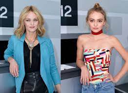 This is my only form of social media blacklivesmatters.carrd.co. Lily Rose Depp Is Actually Mom Vanessa Paradis S Twin Lily Rose Depp Lily Rose Vanessa Paradis