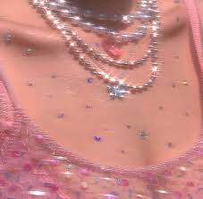 Pin By S U N N Y T A E On Ã©ã³ãã  Aesthetic Vintage Pink Aesthetic Boujee Aesthetic Vintage is an umbrella term used to refer to aesthetics which evoke a certain period (or mixture of periods) from the past. pink aesthetic