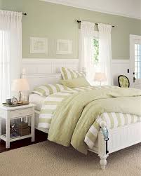 Pin By Tessa Bratten On Decorating Ideas Green Bedroom Design Green And White Bedroom Sage Green Bedroom