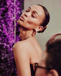 Zoe 🩷 #zoesaldaña