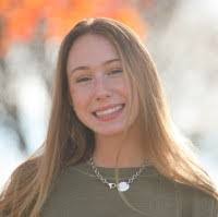 Natalie Thacker's Instagram, Twitter & Facebook