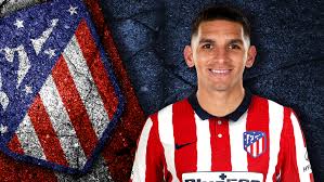 Torreira, understandably, struggled in this new role and his performances wavered during the latter half of his debut season. Atletico Madrid Official Lucas Torreira Signs For Atletico Madrid Marca In English