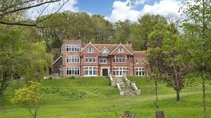 Cate Blanchett Picks Up U K Country Estate Celebrity Houses Crowborough Inside Celebrity Homes