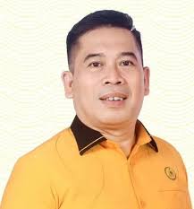 WaKet DPRD Minut Edwin Nelwan Dorong Pemerintah Pusat untuk Carikan Solusi  THL tidak Lolos PPPK. Sulut24.com, MINUT- Pimpinan DPRD Kabupaten Minahasa  Utara berjanji akan memperjuangkan tenaga kerja kontrak yang belum lulus  seleksi