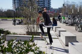 Quelques modes multijoueurs permettent à plusieurs personnes de. Skatepark Integre Beton Street Plaza Participer