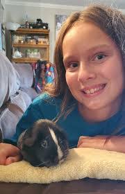 Allison Eastman's Instagram, Twitter & Facebook