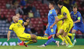 Orbitabodenfrakturen gehören zu den häufigsten frakturen in der kieferchirurgischen traumatologie. Schweden Vs Ukraine Achtelfinale Bei Der Em 2021 Im Liveticker Zum Nachlesen 1 2 1 1 1 1 1 1