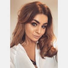 Eleanor Sweeney (@ellsweeney)