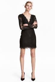 El vestido negro es sin duda el básico entre los básicos en el armario de cada mujer, pero ¿realmente sabes con qué combinarlo para. 10 Ideas De Vestidos Negros Cortos Y Largos De Fiesta 2021 Tendenzias Com